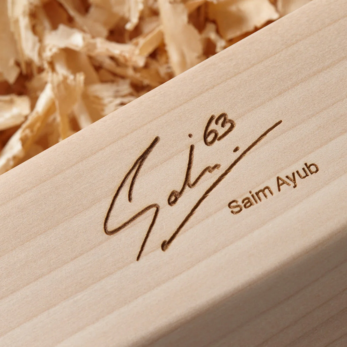 Gunn & Moore Saim Ayub 606 Cricket Bat - Image 6