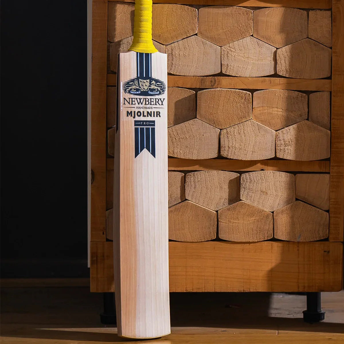Newbery Mjolnir Pro Cricket Bat - Image 8