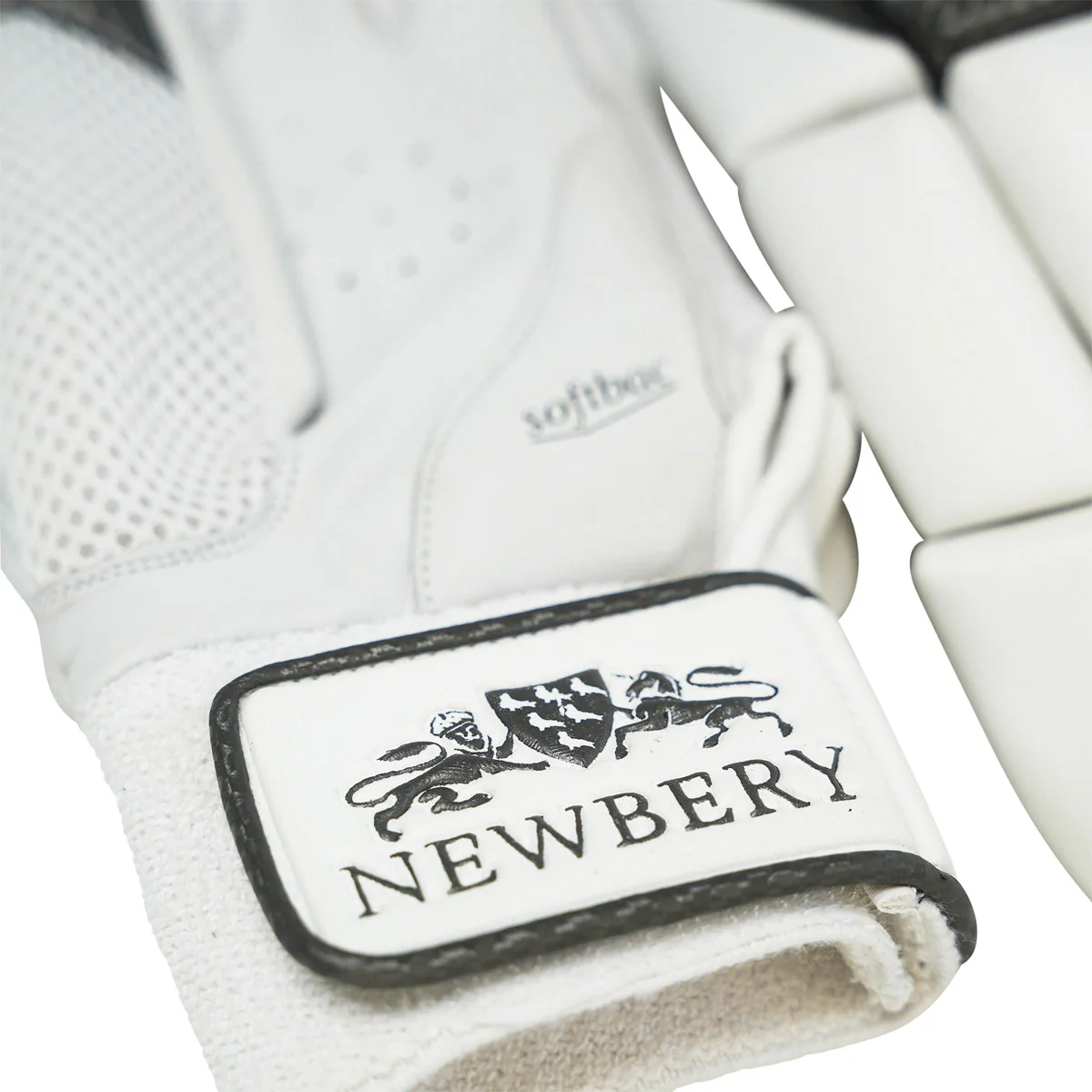 Newbery Player Cricket Batting Gloves - Image 5