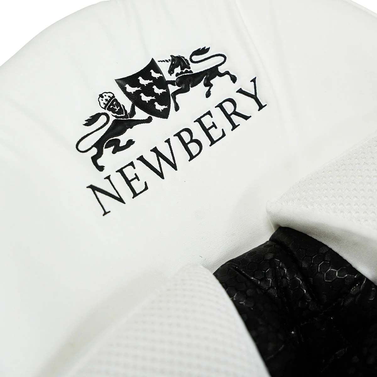 Newbery Player Cricket Batting Pads - Image 8