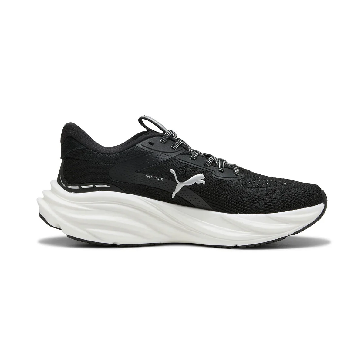 Puma Magnify Nitro™ 3 Womens Running Shoes - Image 2